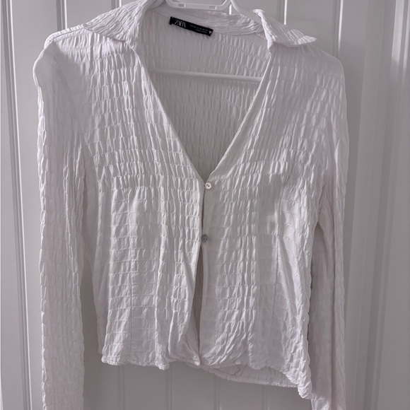 Zara Tops - Zara White Crinkle Button-Up Long Sleeve Top